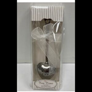 “Tea Time” heart shape tea infuser-new in box
